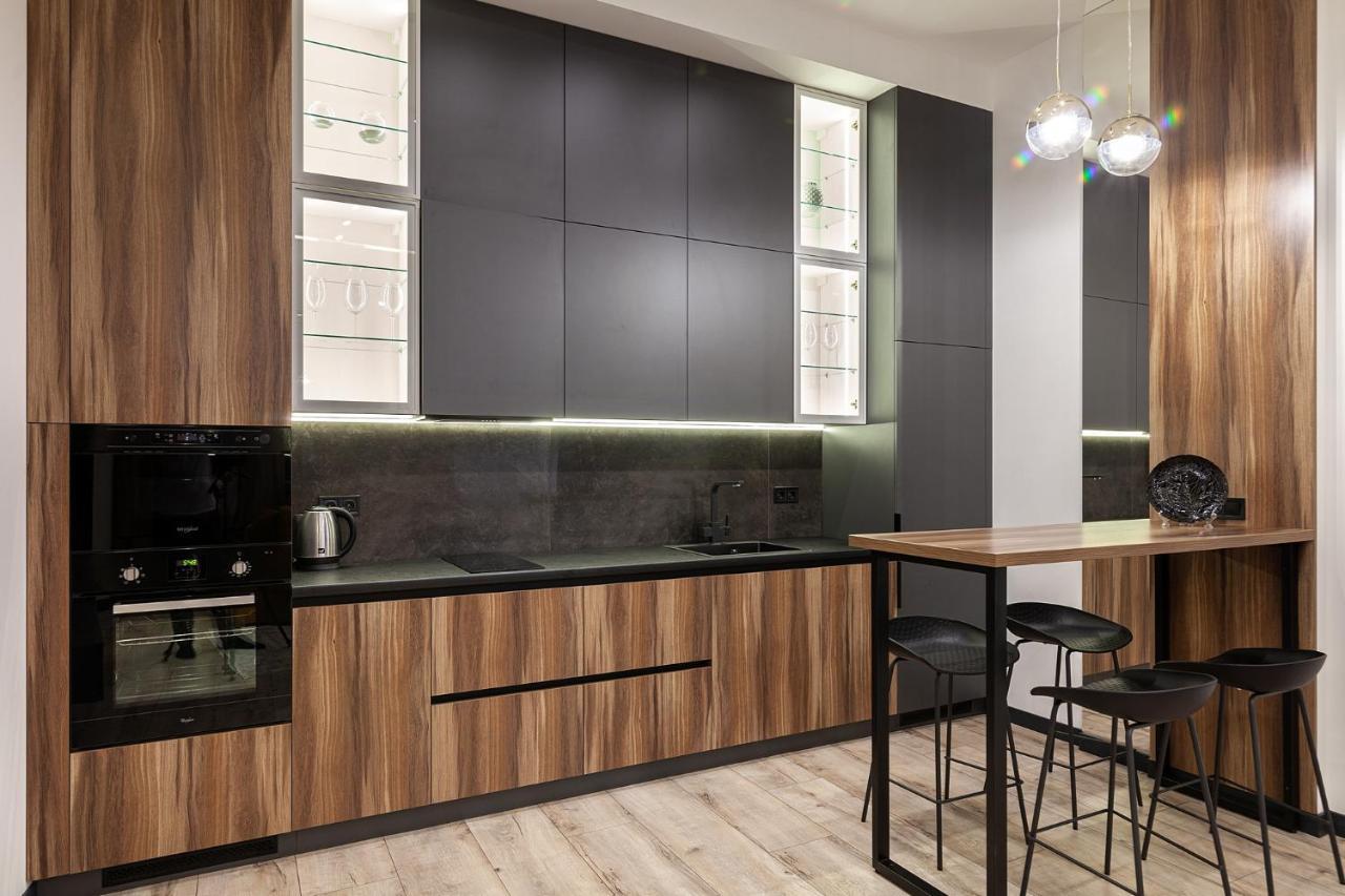 Royal Apartment On Leontovicha 7/2 Lviv Exterior photo